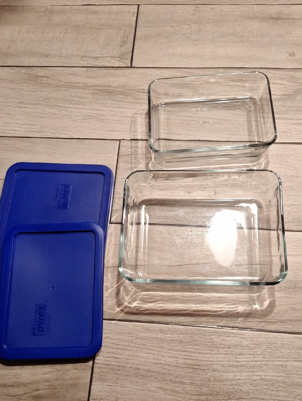Pyrex Clear Glass Food Storage Containers with Blue Lids